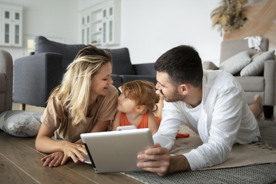 Tecnologia e bem-estar em família: estratégias para uma convivência digital saudável