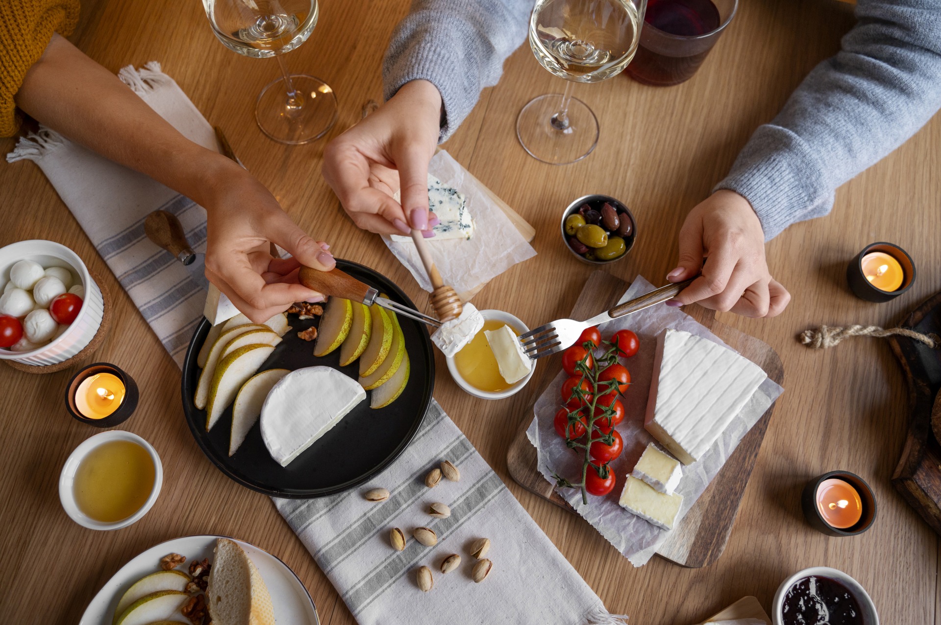 A noite perfeita do fondue: como receber com charme e sabor em casa